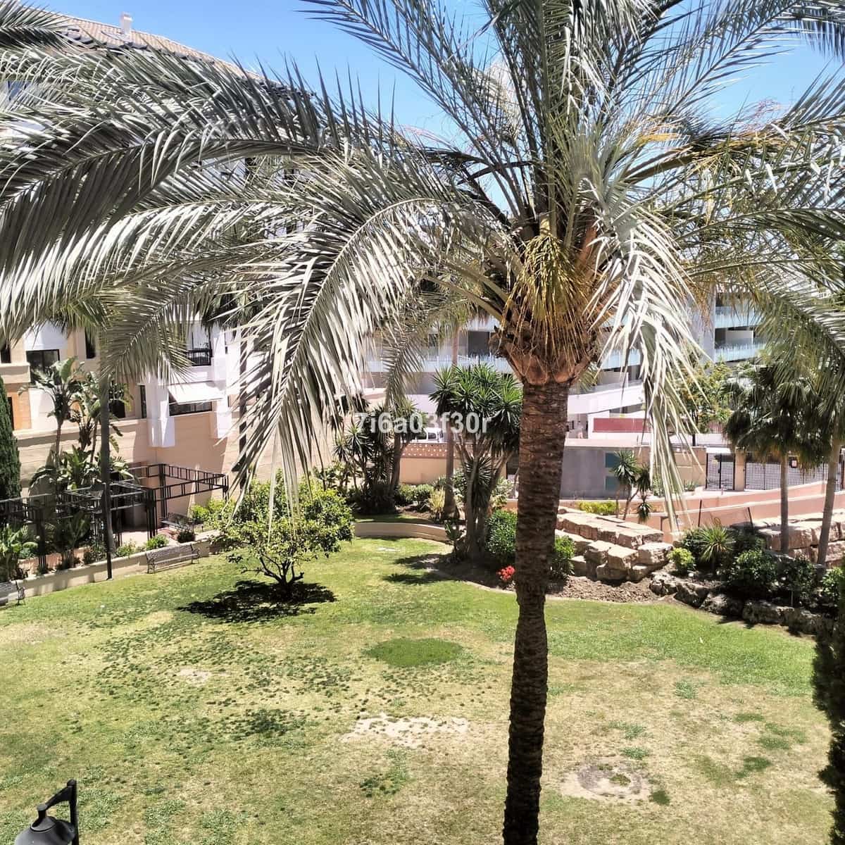 3 bedroom Apartment for rent in San Pedro de Alcantara with pool garage - € 1,600 (Ref: 9937144)