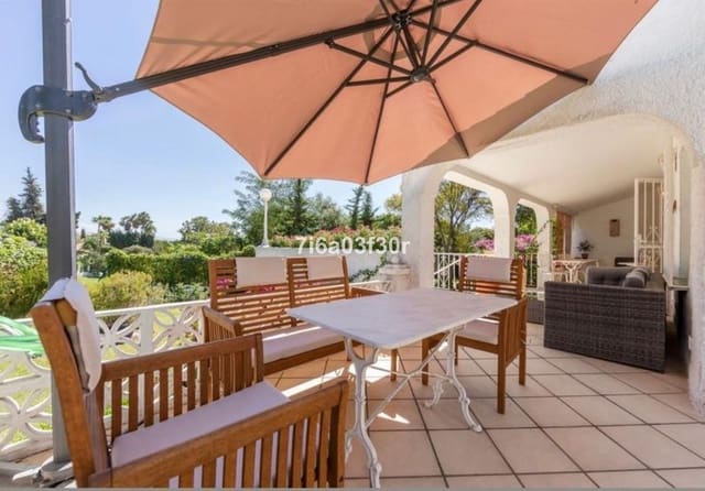 4 bedroom Villa for rent in Guadalmina Alta, Marbella with garage - € 2,500 (Ref: 9981414)