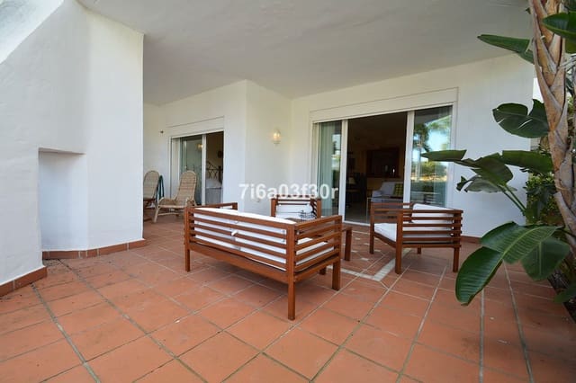 2 Zimmer Apartment zu vermieten in Puerto Banus, Marbella mit Pool Garage - 2.000 € (Ref: 9996241)