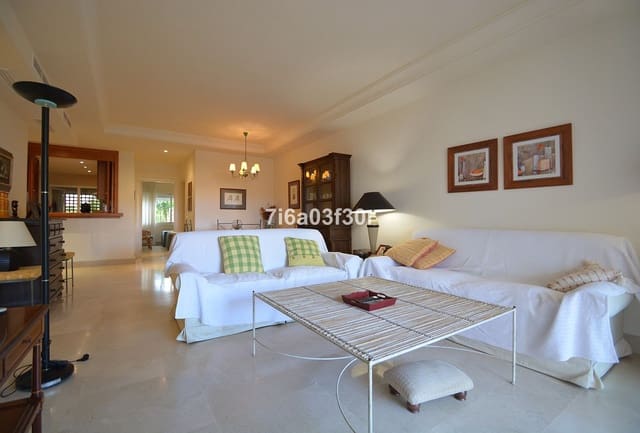 2 Zimmer Apartment zu vermieten in Puerto Banus, Marbella mit Pool Garage - 2.000 € (Ref: 9996241)