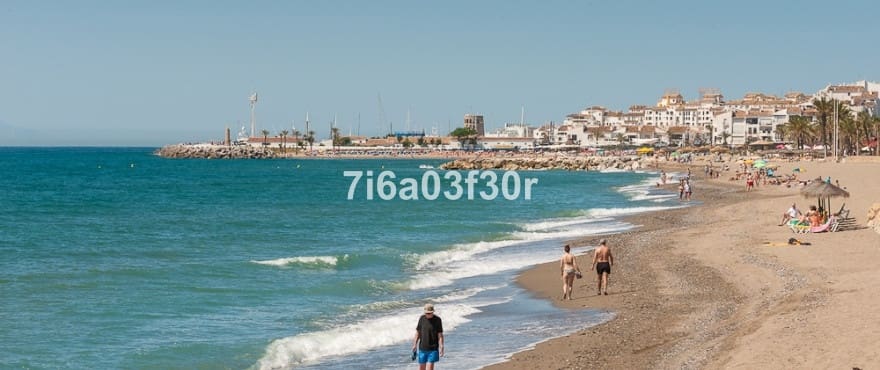 2 Zimmer Apartment zu vermieten in Puerto Banus mit Pool Garage - 2.000 € (Ref: 9996241)