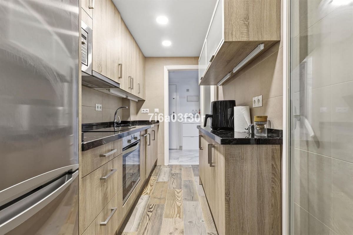2 bedroom Apartment for sale in Puerto Banus with pool garage - € 515,000 (Ref: 9998094)