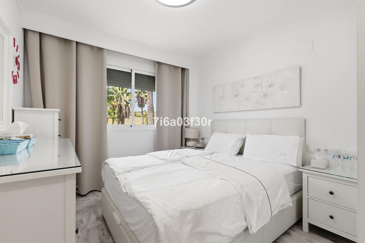 2 bedroom Apartment for sale in Puerto Banus with pool garage - € 515,000 (Ref: 9998094)