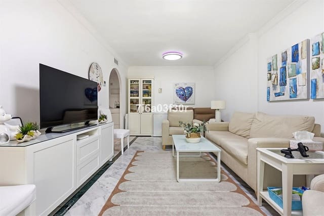 2 bedroom Apartment for sale in Puerto Banus, Marbella with pool garage - € 515,000 (Ref: 9998094)