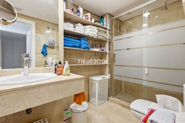 2 bedroom Apartment for sale in Puerto Banus, Marbella with pool garage - € 515,000 (Ref: 9998094)