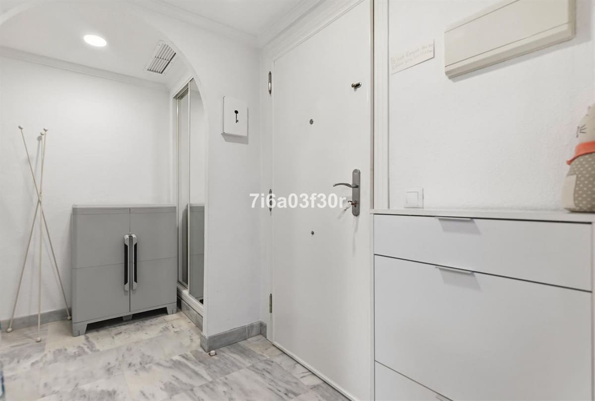 2 bedroom Apartment for sale in Puerto Banus with pool garage - € 515,000 (Ref: 9998094)