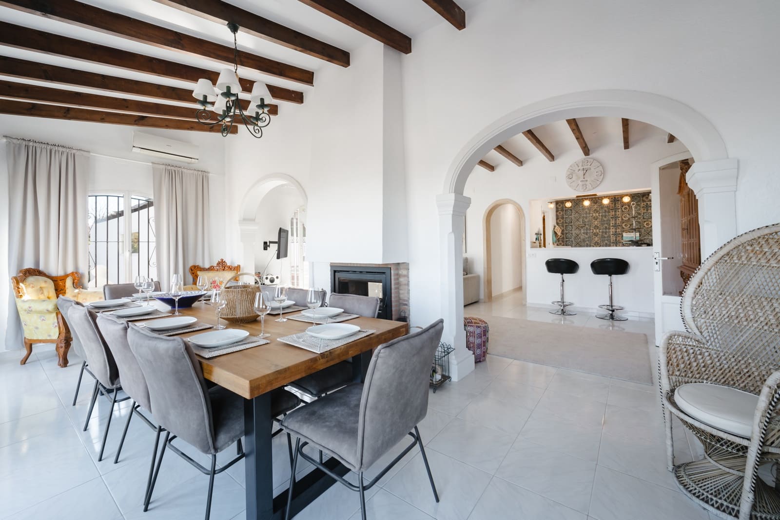 5 bedroom Villa for rent in Javea / Xabia with pool garage - € 1,800 (Ref: 7574457)