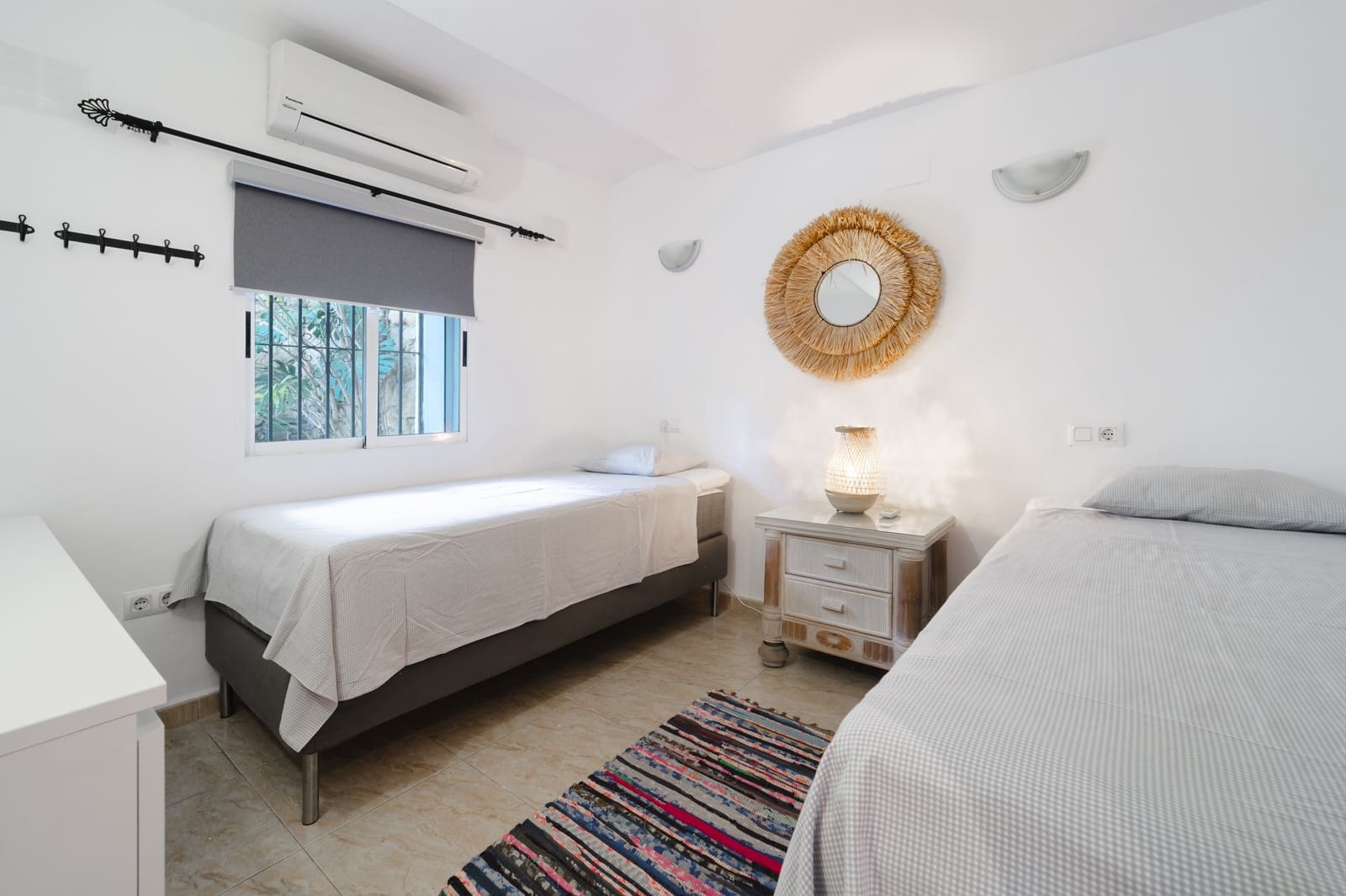 5 bedroom Villa for rent in Javea / Xabia with pool garage - € 1,800 (Ref: 7574457)