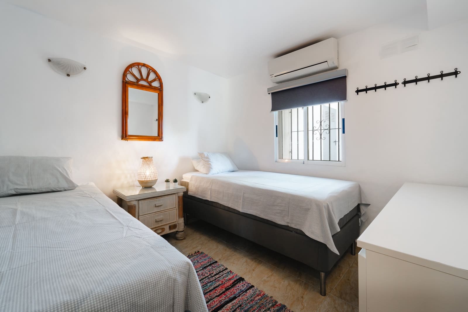 5 bedroom Villa for rent in Javea / Xabia with pool garage - € 1,800 (Ref: 7574457)