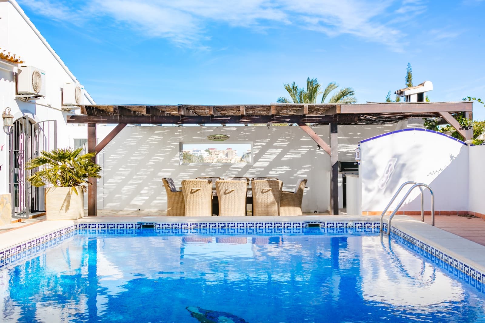 5 bedroom Villa for rent in Javea / Xabia with pool garage - € 1,800 (Ref: 7574457)