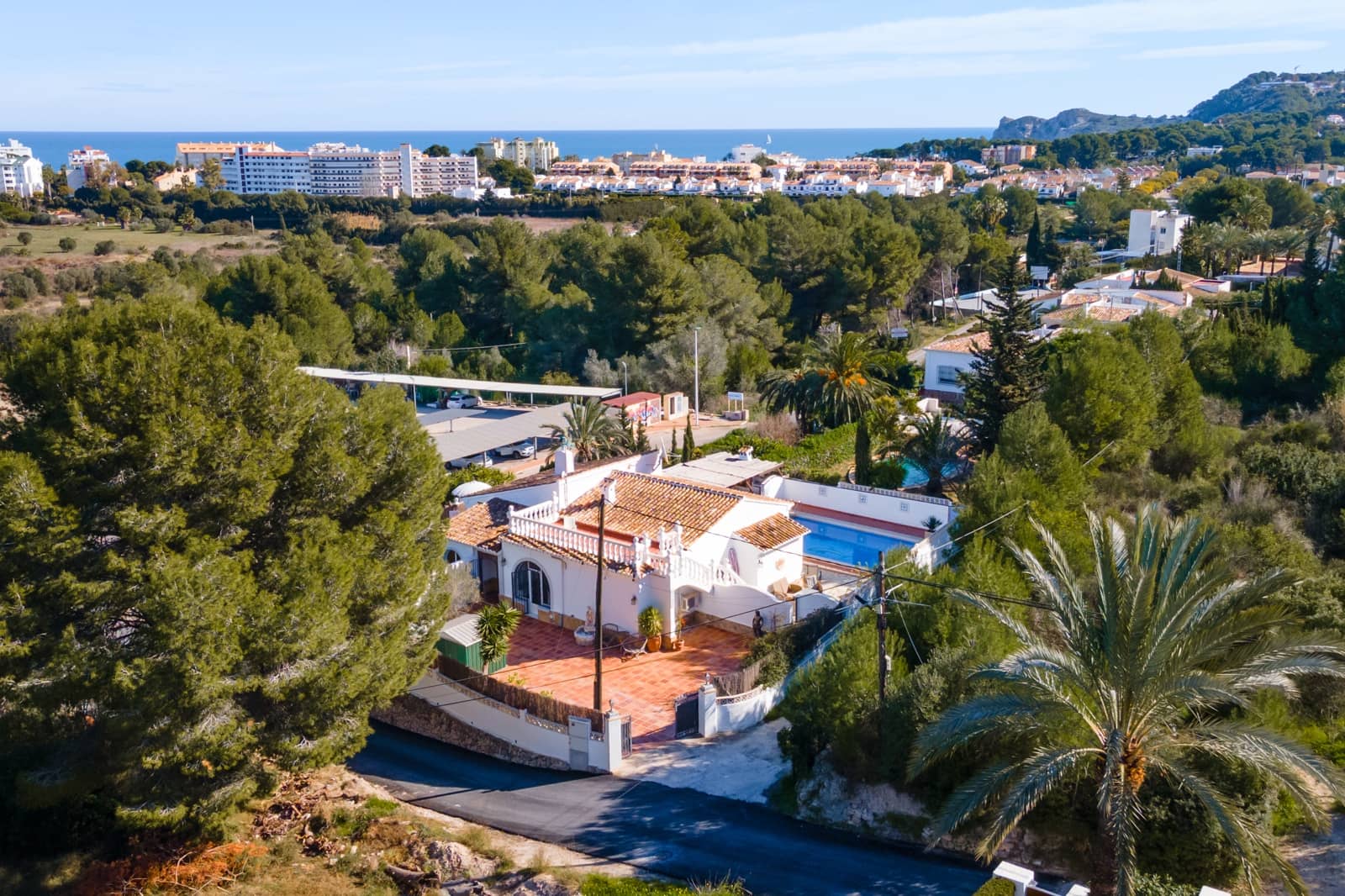 5 bedroom Villa for rent in Javea / Xabia with pool garage - € 1,800 (Ref: 7574457)