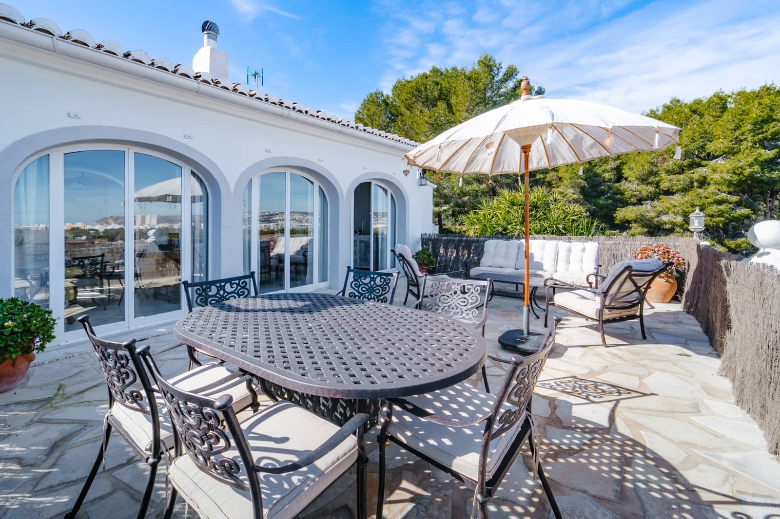 5 bedroom Villa for rent in Javea / Xabia with pool garage - € 1,800 (Ref: 7574457)