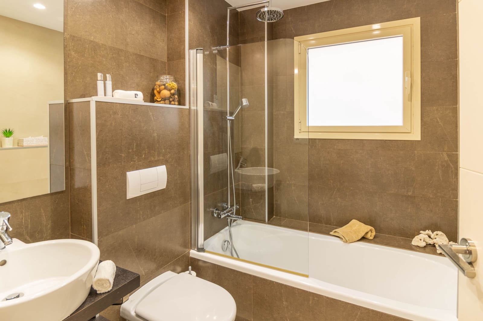 3 Zimmer Apartment zu vermieten in Arenal mit Pool Garage - 1.700 € (Ref: 8240468)