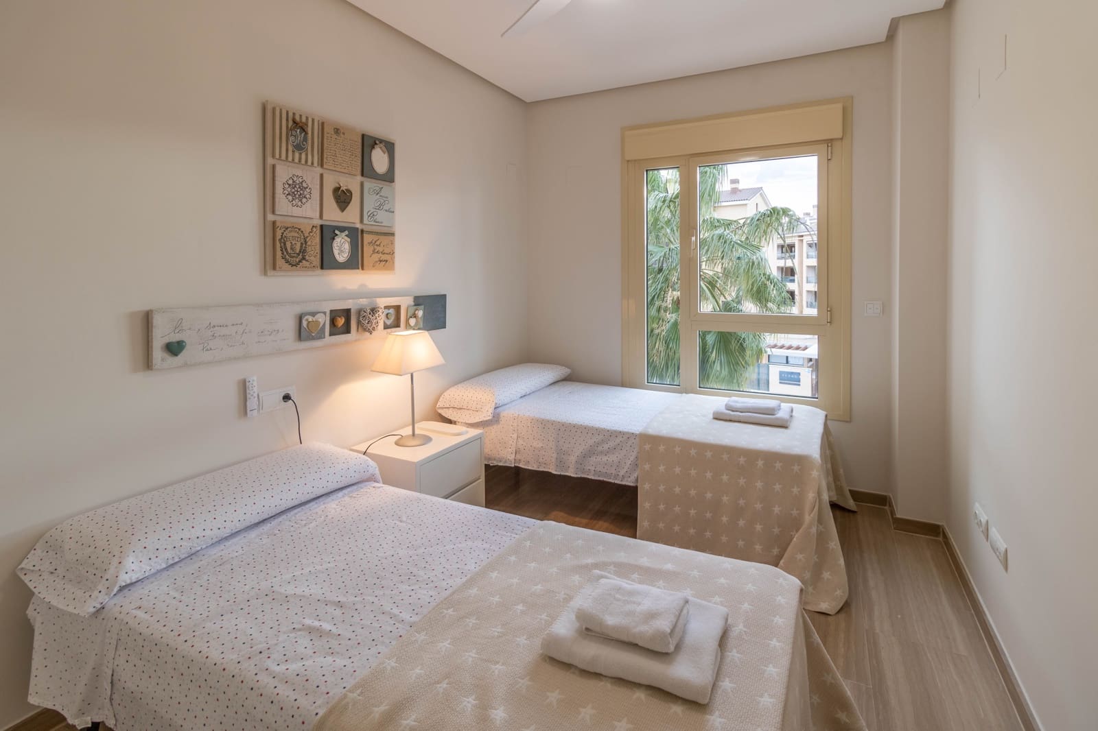 3 Zimmer Apartment zu vermieten in Arenal mit Pool Garage - 1.700 € (Ref: 8240468)