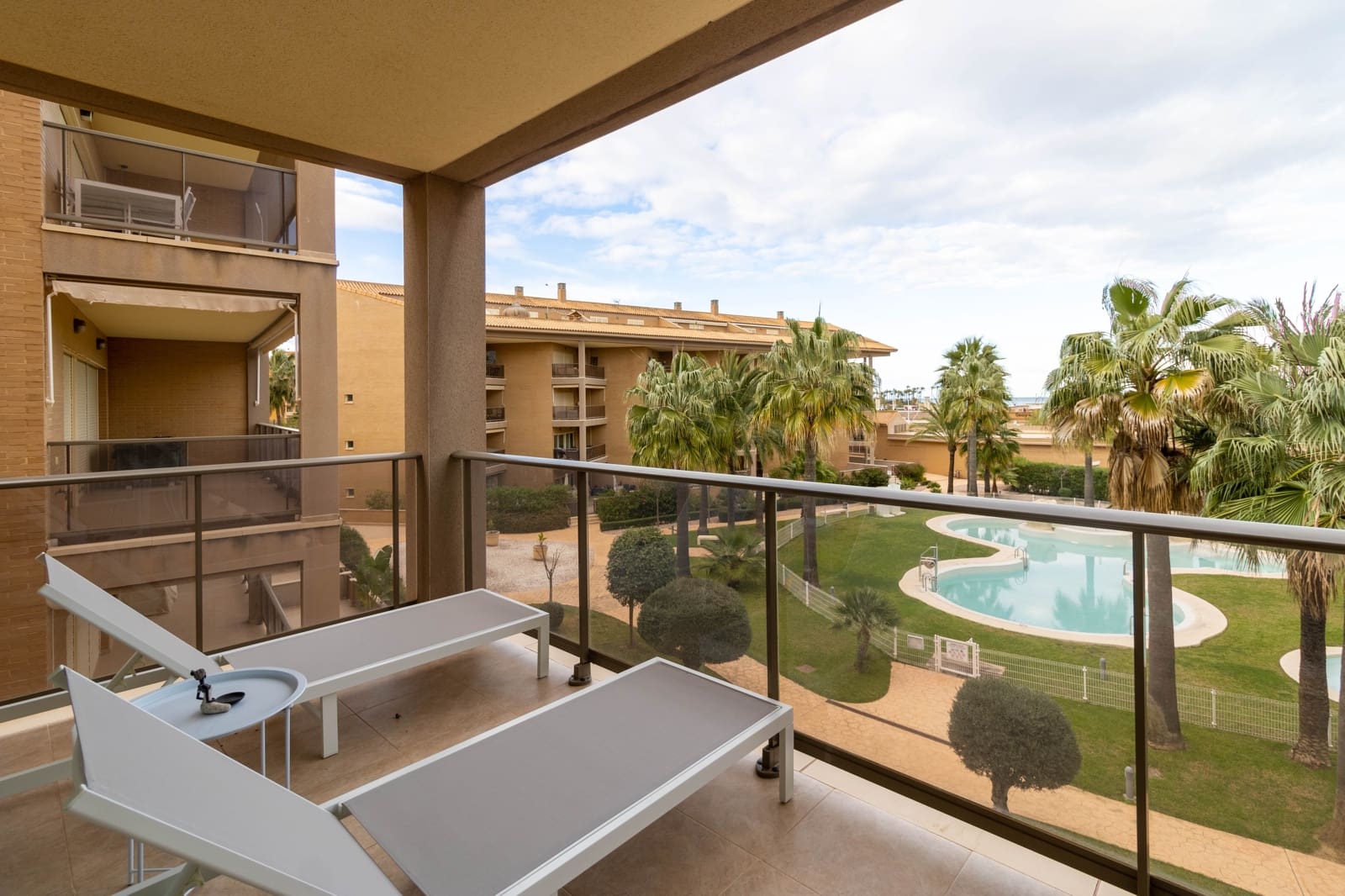 3 Zimmer Apartment zu vermieten in Arenal mit Pool Garage - 1.700 € (Ref: 8240468)