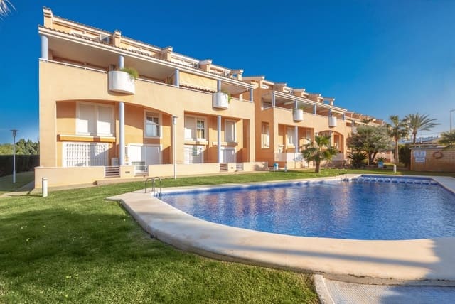Ático de 2 habitaciones en Javea / Xàbia en alquiler con piscina garaje - 950 € (Ref: 8277245)