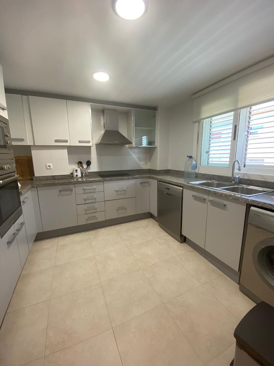 Ático de 3 habitaciones en Javea / Xàbia en alquiler con piscina garaje - 1.050 € (Ref: 8826175)