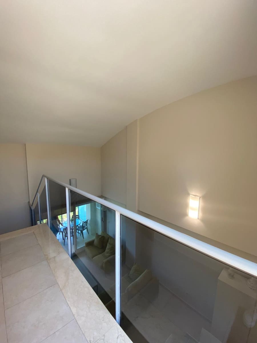 Ático de 3 habitaciones en Javea / Xàbia en alquiler con piscina garaje - 1.050 € (Ref: 8826175)