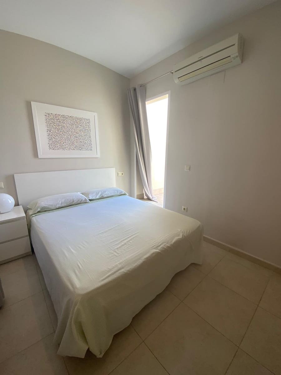 Ático de 3 habitaciones en Javea / Xàbia en alquiler con piscina garaje - 1.050 € (Ref: 8826175)