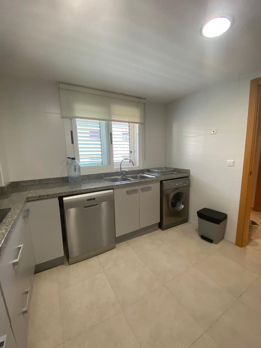 Ático de 3 habitaciones en Javea / Xàbia en alquiler con piscina garaje - 1.050 € (Ref: 8826175)
