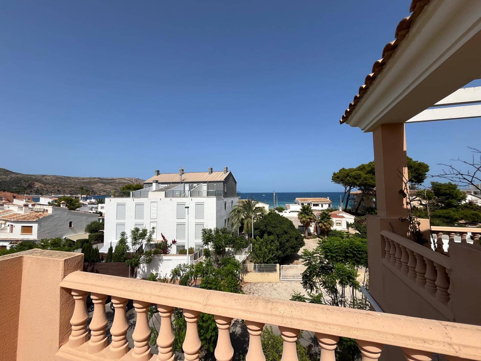 2 Zimmer Penthouse zu vermieten in Javea / Xabia mit Pool Garage - 950 € (Ref: 8830195)