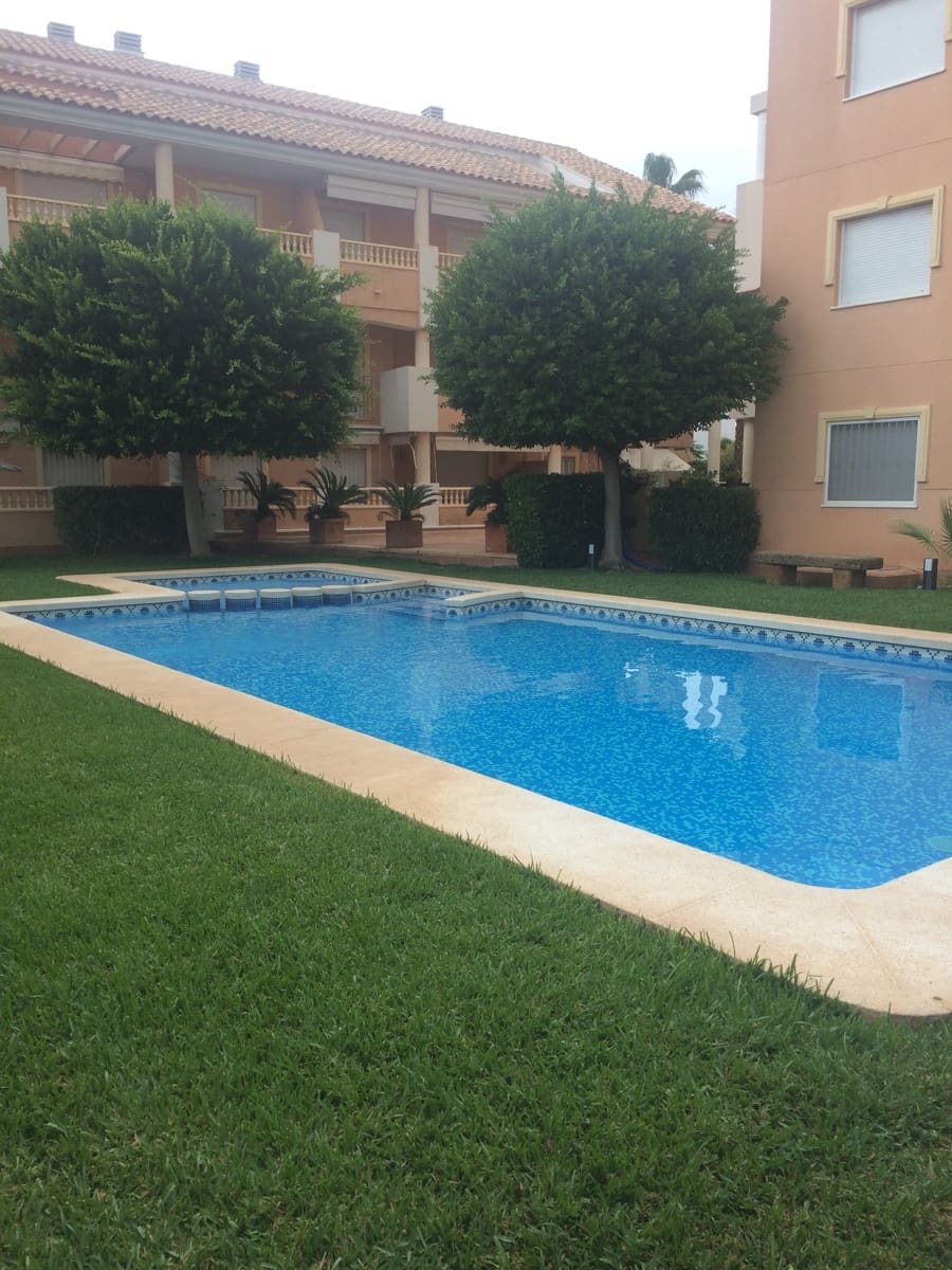 2 Zimmer Penthouse zu vermieten in Javea / Xabia mit Pool Garage - 950 € (Ref: 8830195)