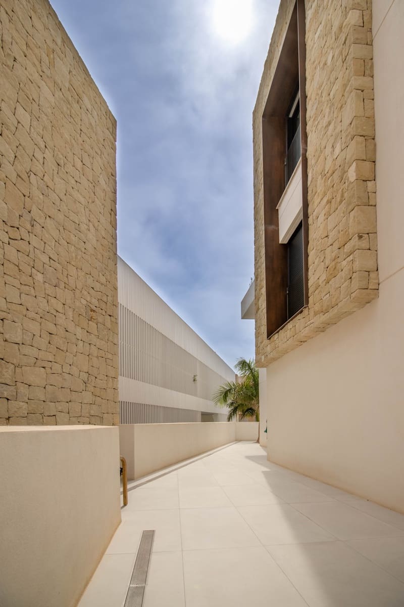 3 bedroom Apartment for rent in Javea / Xabia with pool garage - € 1,950 (Ref: 8942088)