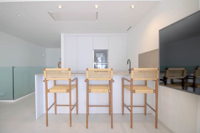 Apartamento de 3 habitaciones en Montañar - El Arenal, Javea / Xàbia en alquiler con piscina garaje - 1.700 € (Ref: 8942088)