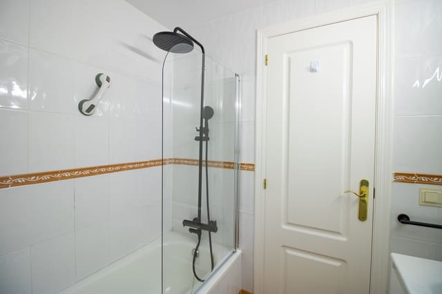 Apartamento de 2 habitaciones en Arenal, Javea / Xàbia en alquiler con piscina garaje - 1.000 € (Ref: 9099850)