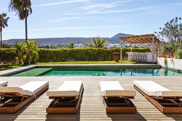 6 bedroom Townhouse for holiday rental in Partides comunes - Adsubia, Javea / Xàbia with pool garage - € 4,000 (Ref: 9341602)