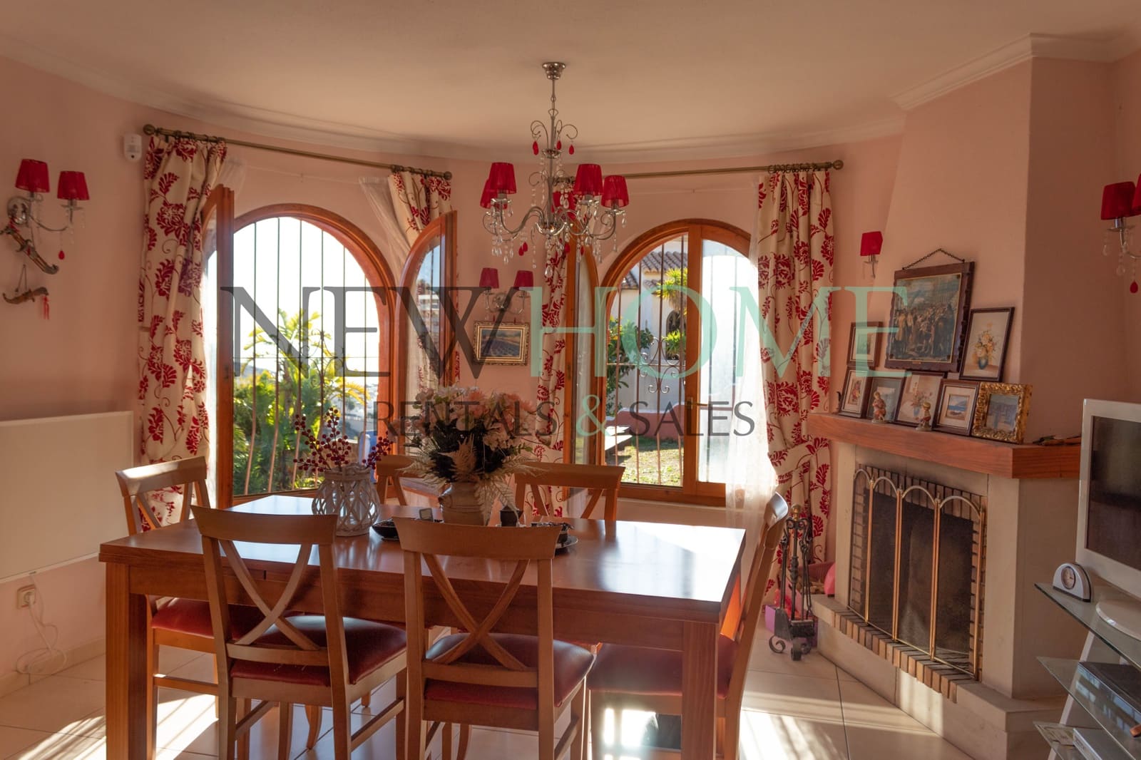 3 soveværelse Byhus til salg i Benitachell / Benitatxell med swimmingpool garage - € 565.000 (Ref: 9532378)