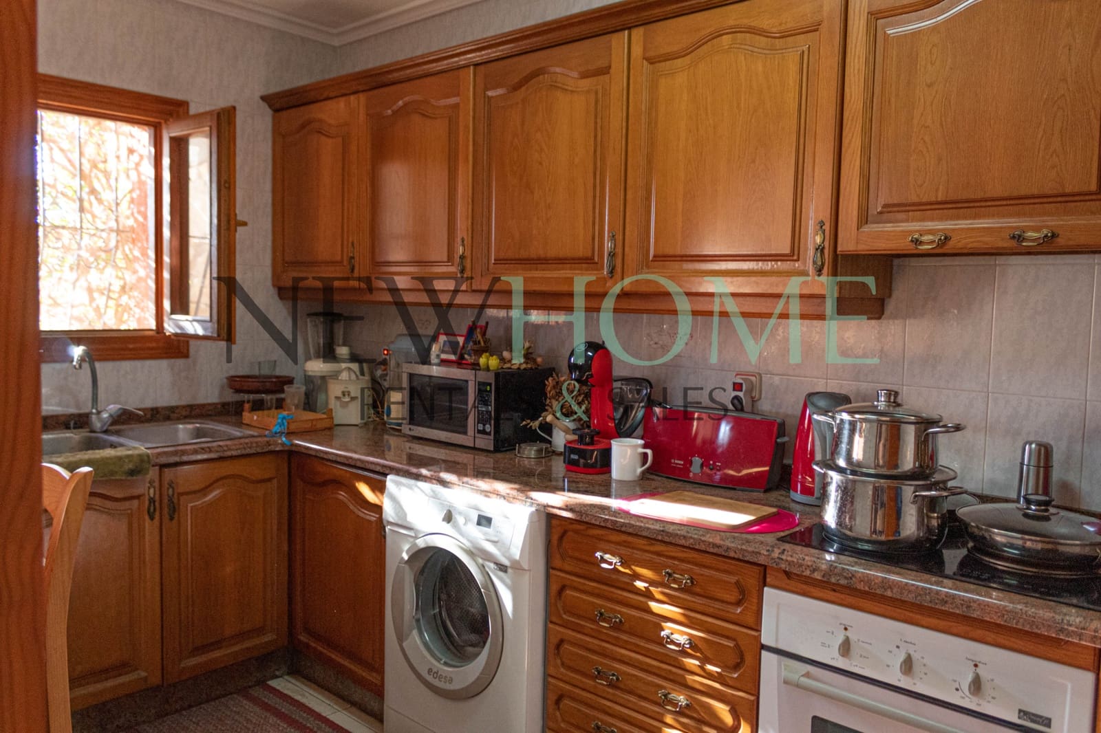 3 soveværelse Byhus til salg i Benitachell / Benitatxell med swimmingpool garage - € 565.000 (Ref: 9532378)