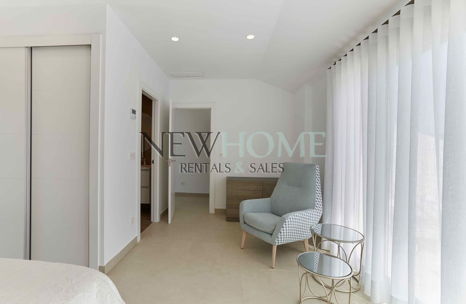 3 bedroom Penthouse for rent in Javea / Xabia with pool garage - € 1,900 (Ref: 9558861)