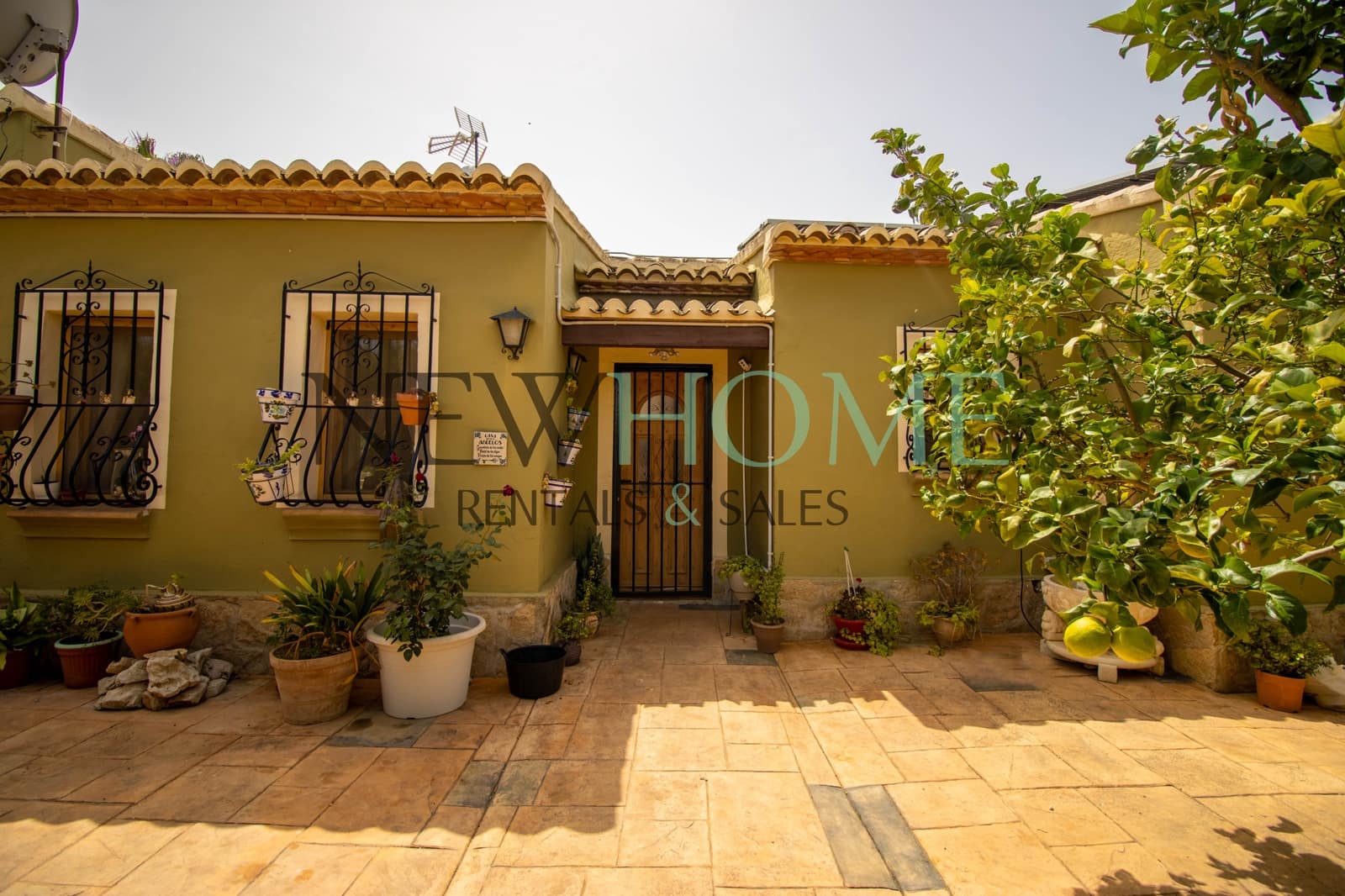 3 soveværelse Villa til leje i Javea / Xabia med swimmingpool - € 2.300 (Ref: 9709030)