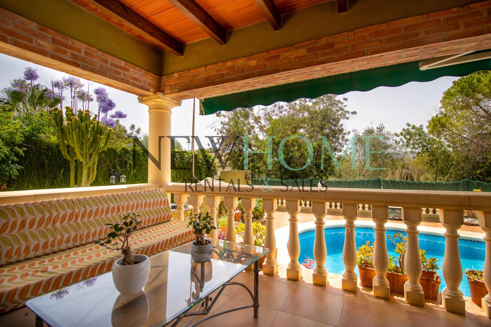 3 soveværelse Villa til leje i Javea / Xabia med swimmingpool - € 2.300 (Ref: 9709030)