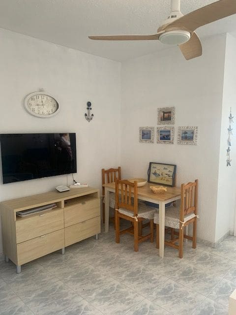 1 soveværelse Lejlighed til leje i Los Cristianos - € 1.300 (Ref: 5545163)