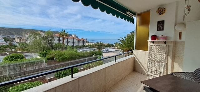1 soveværelse Lejlighed til leje i Los Cristianos, Arona med swimmingpool garage - € 1.250 (Ref: 5784900)