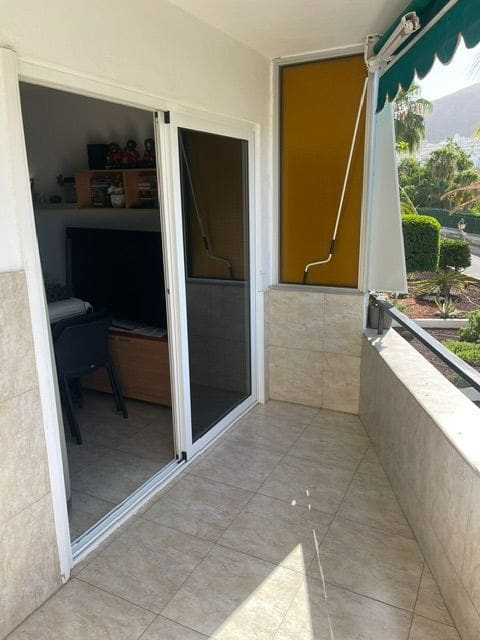 1 bedroom Apartment for rent in Los Cristianos with pool garage - € 1,250 (Ref: 5784900)