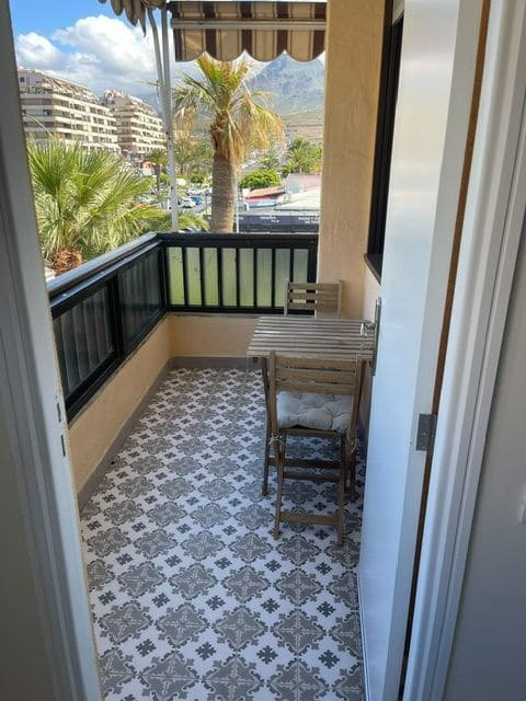 2 bedroom Apartment for rent in Arona - € 1,500 (Ref: 5784903)