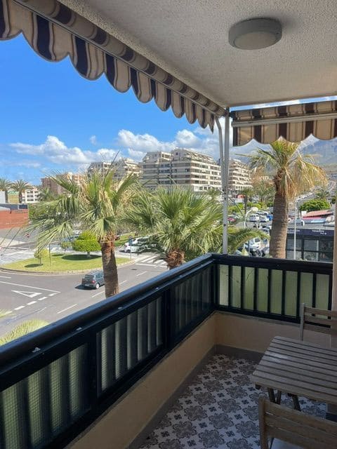 2 bedroom Apartment for rent in Arona - € 1,500 (Ref: 5784903)