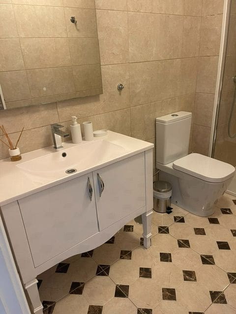 2 bedroom Apartment for rent in Arona - € 1,500 (Ref: 5784903)