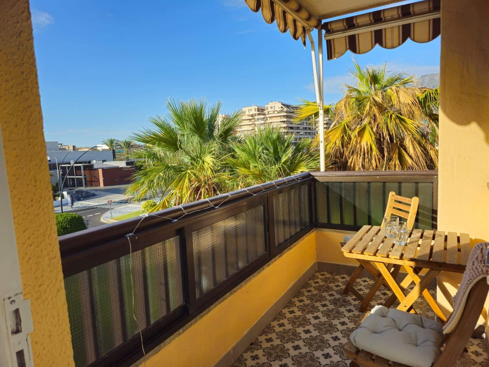 2 bedroom Apartment for rent in Arona - € 1,500 (Ref: 5784903)