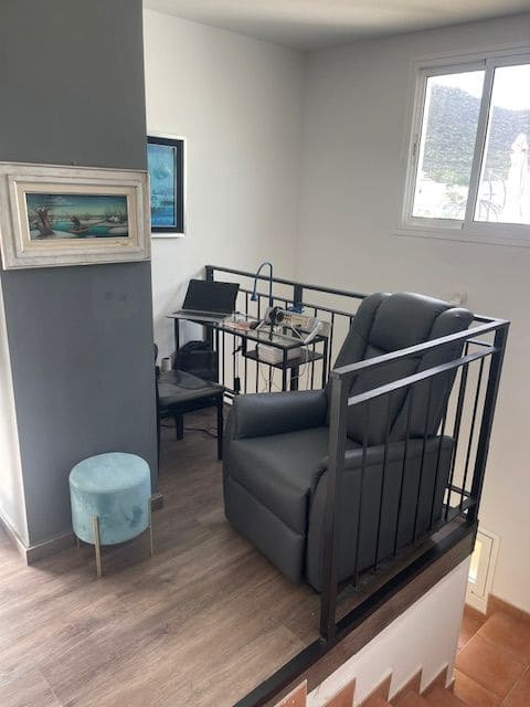 2 bedroom Penthouse for rent in Cabo Blanco with pool - € 1,000 (Ref: 5844052)