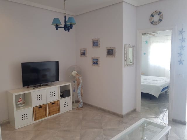 1 soveværelse Lejlighed til leje i Los Cristianos, Arona - € 1.400 (Ref: 6033236)