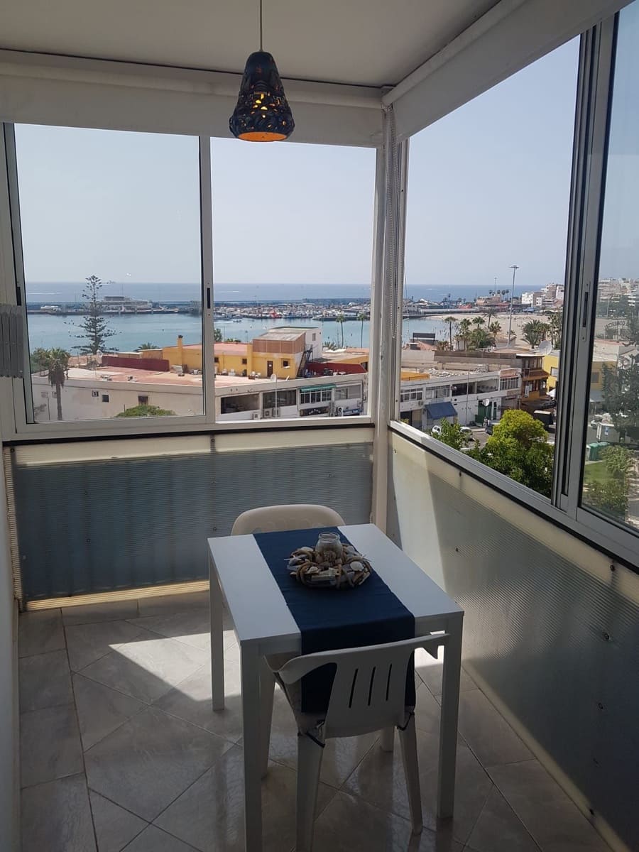 1 makuuhuone Huoneisto vuokrattavana paikassa Los Cristianos - 1 400 € (Ref: 6033236)
