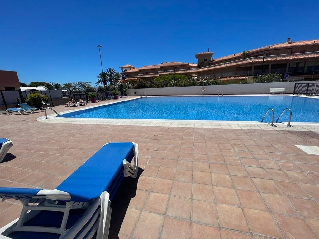 Studio att hyra i Arona med pool garage - 1 400 € (Ref: 6855645)