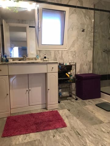 1 Zimmer Apartment zu vermieten in Los Cristianos, Arona mit Pool - 1.000 € (Ref: 7050571)