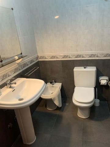 Apartamento de 2 habitaciones en El Medano, Granadilla de Abona en alquiler con garaje - 1.000 € (Ref: 7160269)