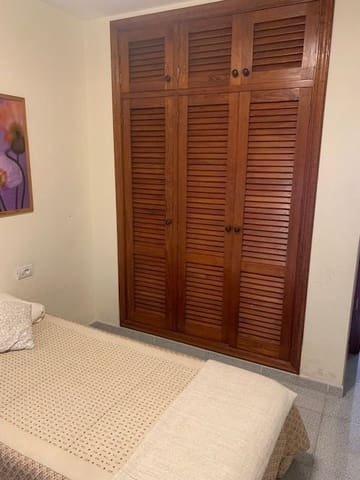 Apartamento de 2 habitaciones en El Medano, Granadilla de Abona en alquiler con garaje - 1.000 € (Ref: 7160269)