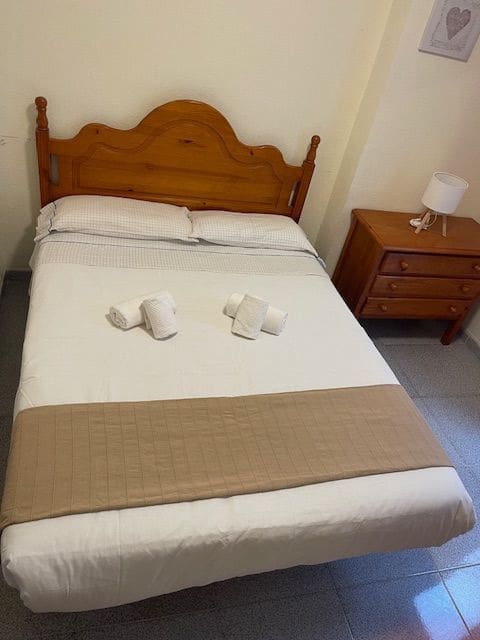 2 slaapkamer Appartement te huur in El Medano met garage - € 1.000 (Ref: 7160269)